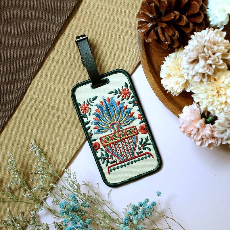 Embroidered Badge Holder-Tree of Life - ป้ายสัมภาระ - งานปัก 