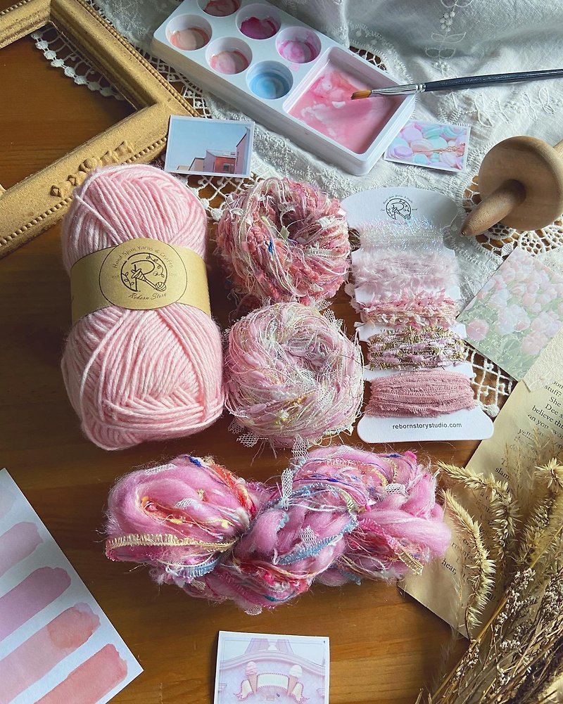 Limited Edition Textured Colored Yarn Material Gift Box Set (Sakura Pink) - เย็บปัก/ถักทอ/ใยขนแกะ - วัสดุอื่นๆ สึชมพู