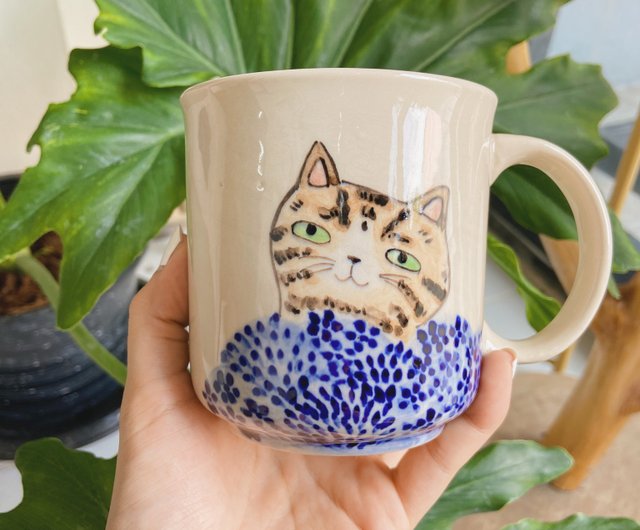 猫柄手描きマグカップ/ネコとネコの3色塗り - ショップ vilandesign マグカップ - Pinkoi