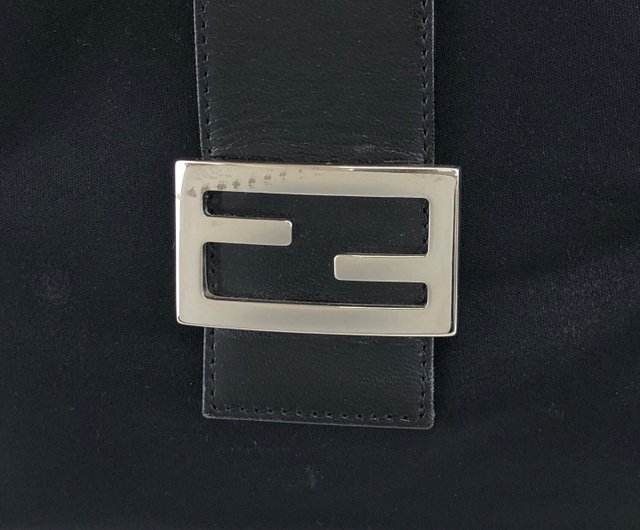 日本直送名牌中古包】FENDI フェンディマンマバケットショルダー