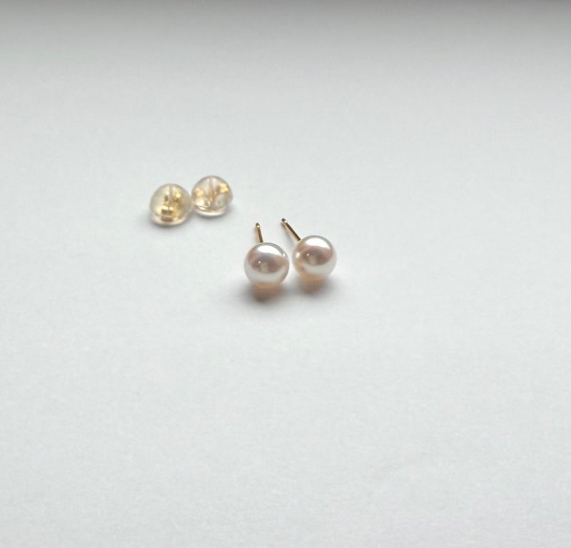 Akoya pearl earring sp K18 750 - 耳環/耳夾/耳骨夾 - 珍珠 白色