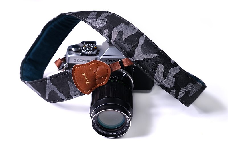 4.0 Decompression camera strap-camouflage layered rock-skin-friendly lining shirt is easy to match - Cameras - Cotton & Hemp Black