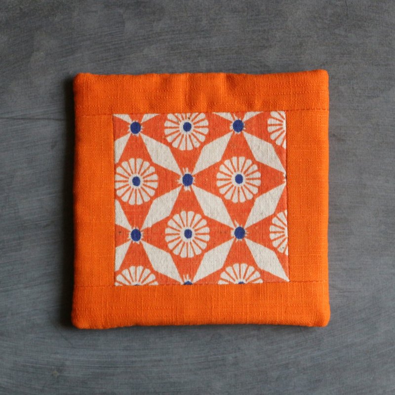 Patchwork Coaster 105 Orange Hui - ที่รองแก้ว - ผ้าฝ้าย/ผ้าลินิน สีส้ม