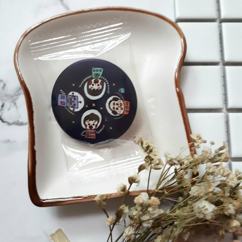 【CHIHHSIN Xiaoning】Space Badge_Choose 3 Get 1 Free Badge - Brooches - Plastic 