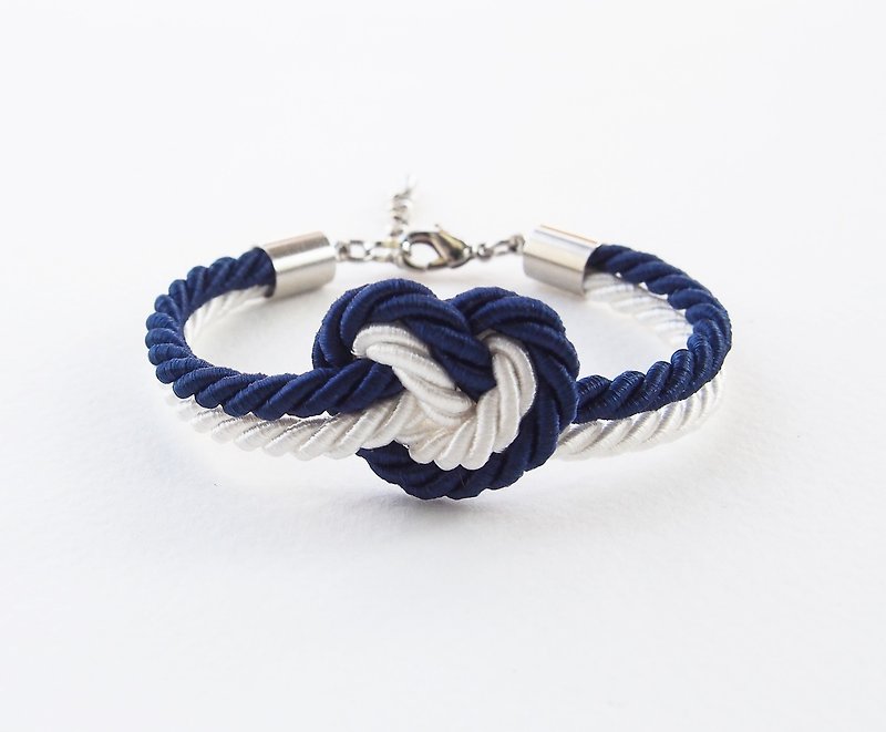 Navy blue and white heart rope bracelet - 手鍊/手鐲 - 其他材質 藍色