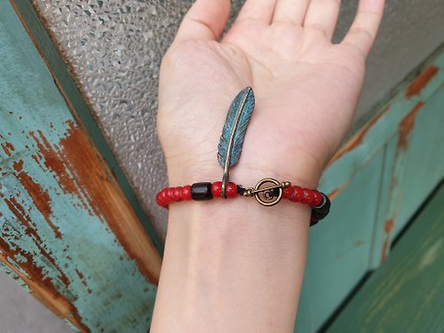 Oˋre Jewelry design Indian style old glass beads white heart red beads  Bronze and ebony wood - Shop Calvin Lai Bracelets - Pinkoi