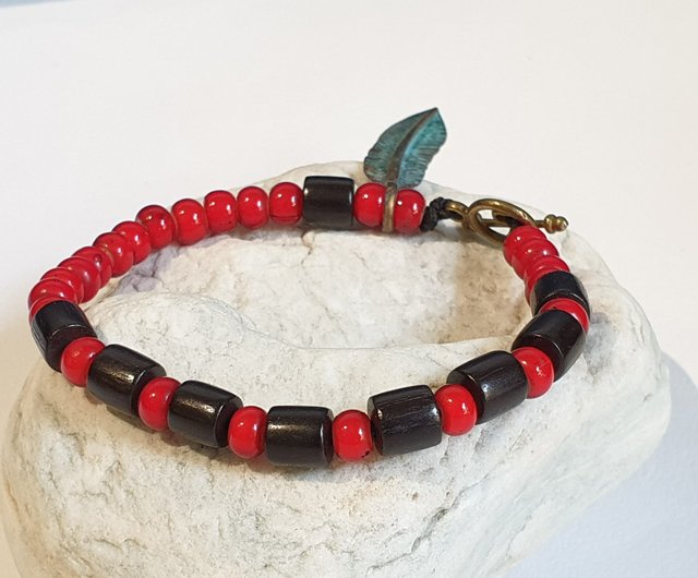 Oˋre Jewelry design Indian style old glass beads white heart red beads  Bronze and ebony wood - สตูดิโอ Calvin Lai สร้อยข้อมือ - Pinkoi