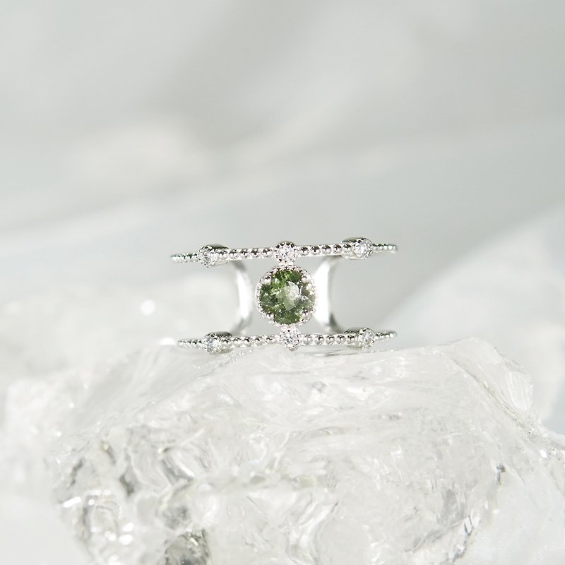 寶石切割捷克綠隕石。閃靈鑽三環 開口戒指 - 戒指 - 寶石 綠色