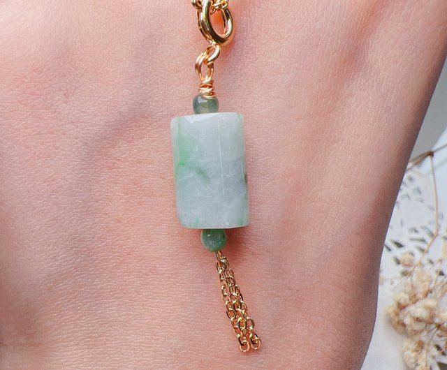 ビルマ翡翠ペンダント？骨董