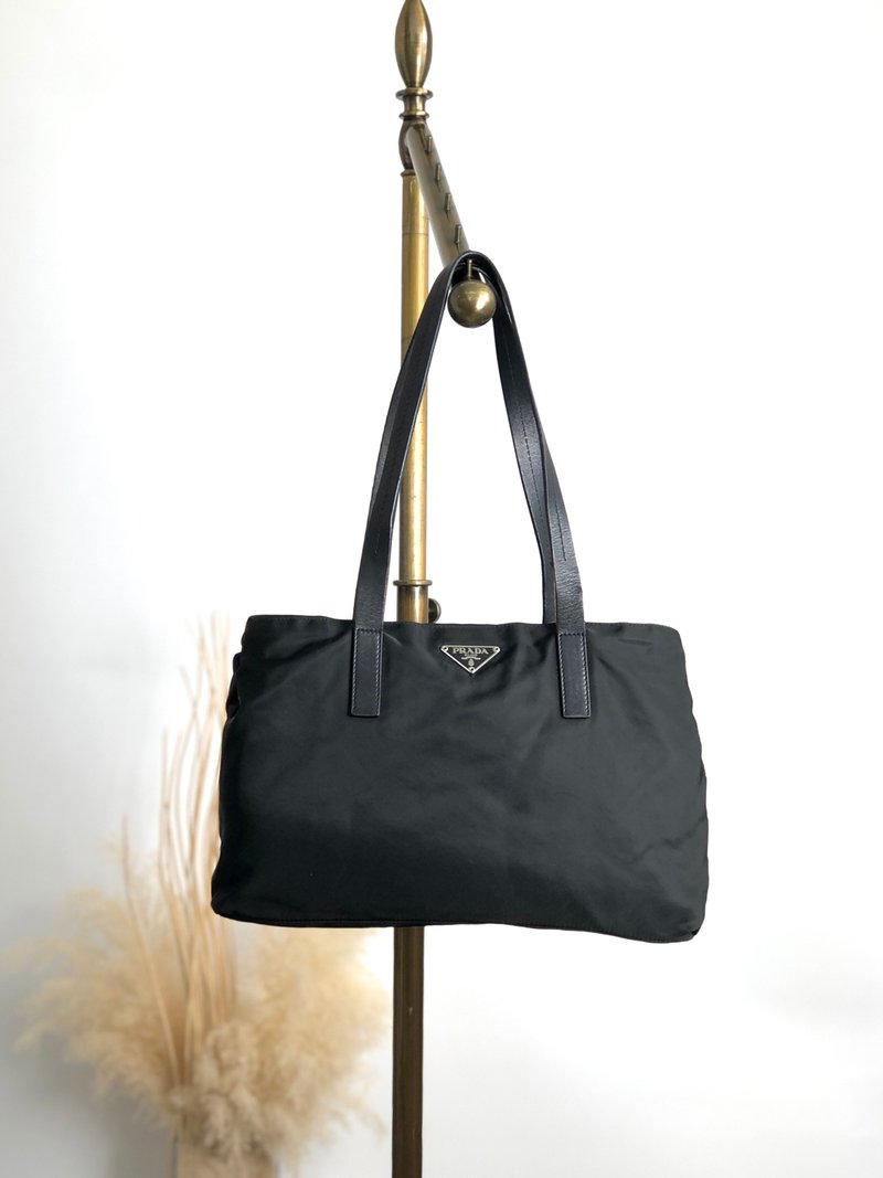 【 日本直送　名牌中古包 】PRADA プラダ トートバッグ ブラック トライアングルロゴ ナイロン vintage ヴィンテージ オールド 6dyded - 手提包/手提袋 - 尼龍 黑色