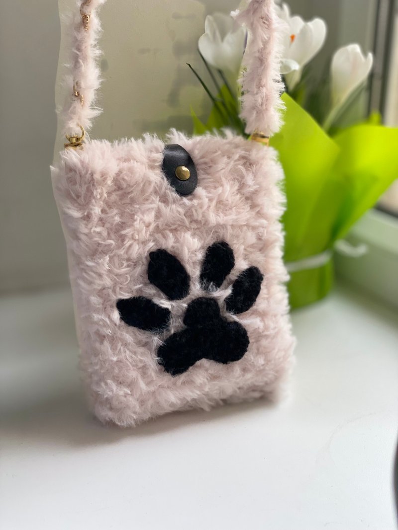 Fur bag Bag Handbag Paw bag Crochet bag Phone bag - 手提包/手提袋 - 其他材質 粉紅色