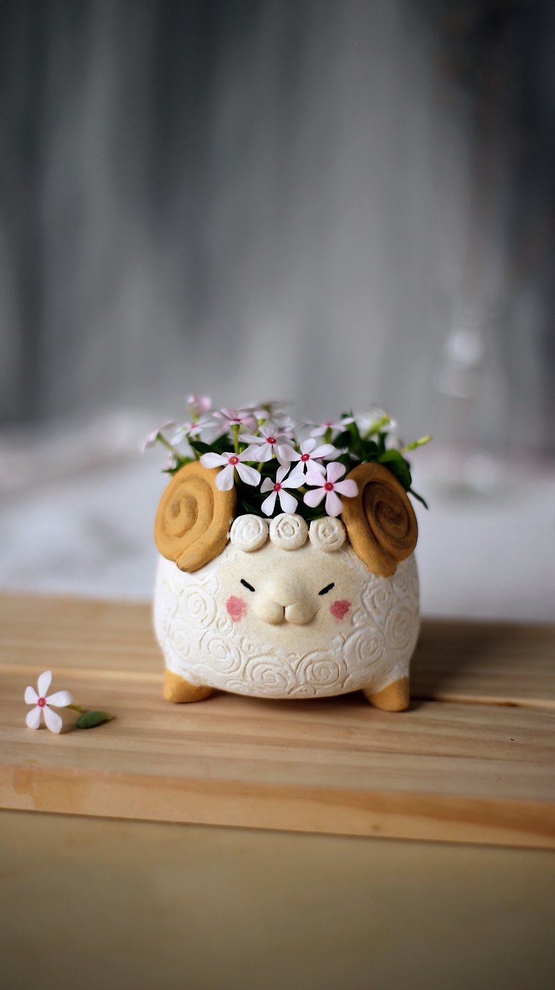 【Three Leg Sheep Ceramic Potted Plant Vase】Forest Animals Series - Pottery & Ceramics - Pottery White