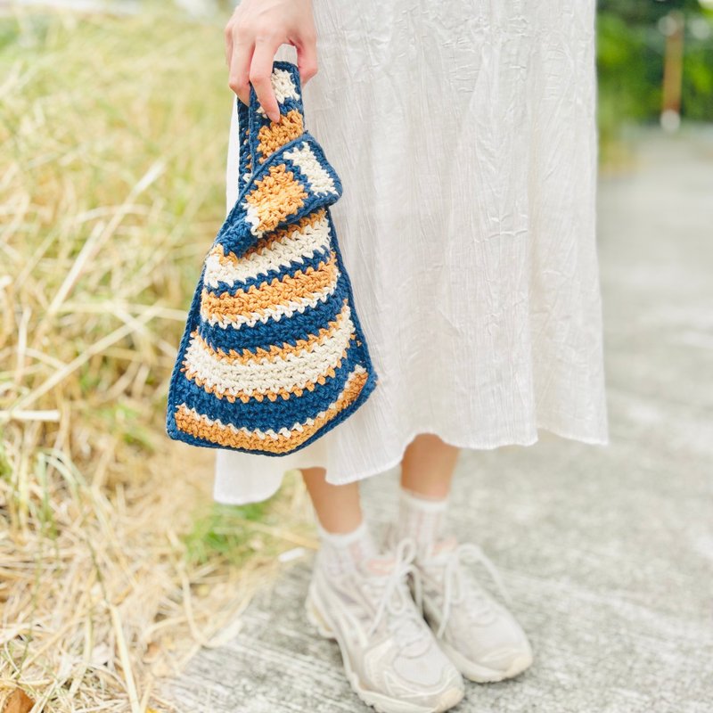 Crocheted Japanese style handbags Woven bags Handmade crocheted handbags - Handbags & Totes - Cotton & Hemp White