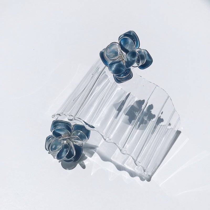 <貓眼系列-銀河款>造型手工設計樹脂耳環/耳釘款/earring - 耳環/耳夾 - 紙 藍色
