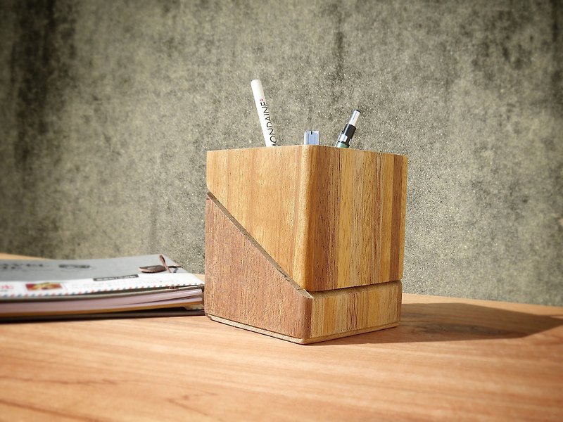 HO MOOD Wooden Pin Series-Deconstructed World Pen Holder (Large) - กล่องใส่ปากกา - ไม้ สีนำ้ตาล
