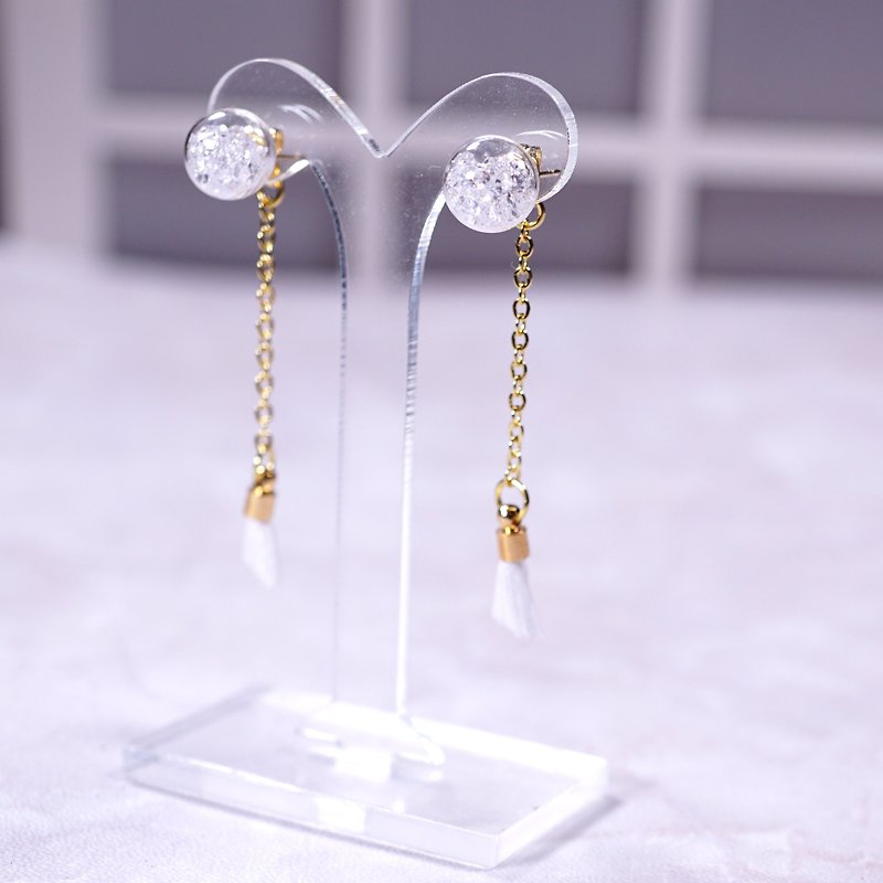 A Handmade white crystal with glass balls Earrings - Earrings & Clip-ons - Glass White