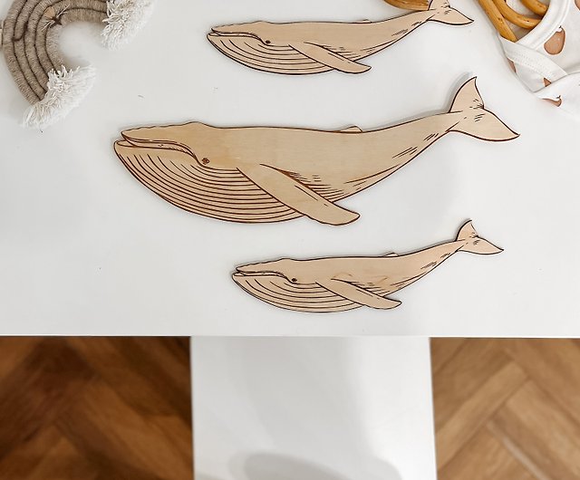木製クジラ 3ピース 壁装飾 ボヘミアンアート ベビールーム 子供部屋 装飾 天然木 ショップ BabyPuzzleStudio  ウォールデコ・壁紙 Pinkoi