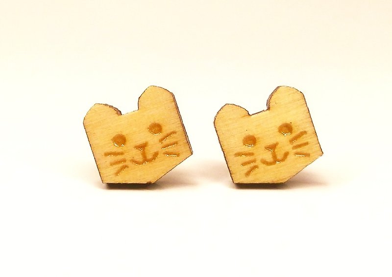 [Smile cat] Plain color wooden earrings - Earrings & Clip-ons - Wood 