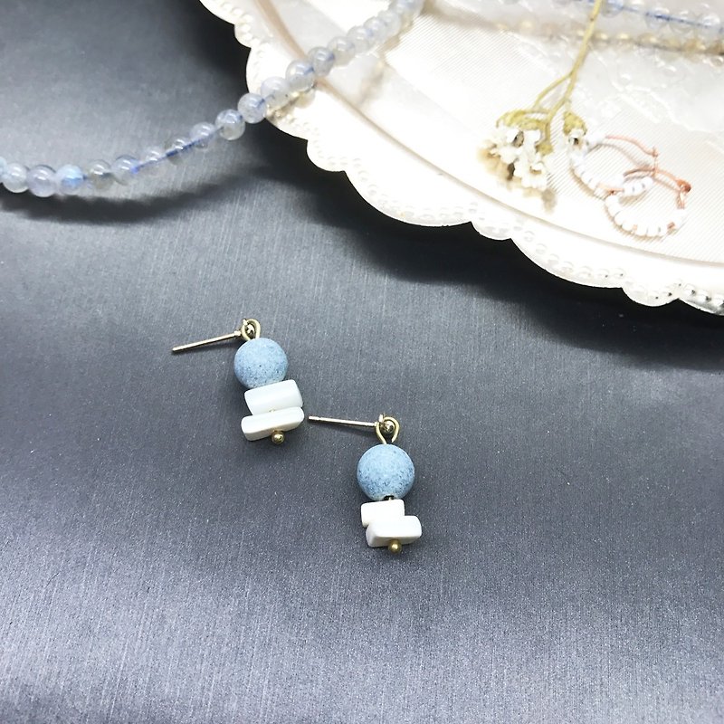 Shangshan Caihua - Beautiful White Sand Shell Natural Scrub Planet Earrings - Earrings & Clip-ons - Gemstone Blue