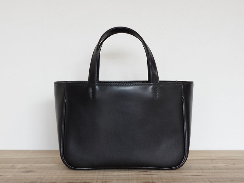 Leather Tote Bag Small Black - กระเป๋าถือ - หนังแท้ สีดำ