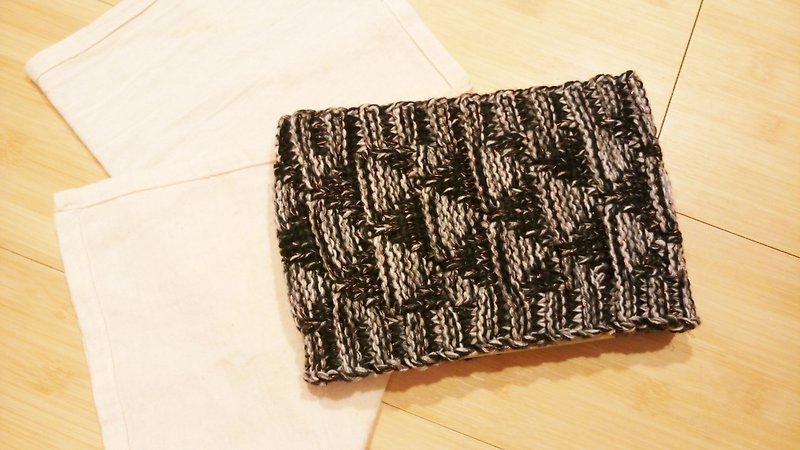 Lan Handmade Knitted Headband Triangle Weave (Black on Gray) - Headbands - Other Materials Gray