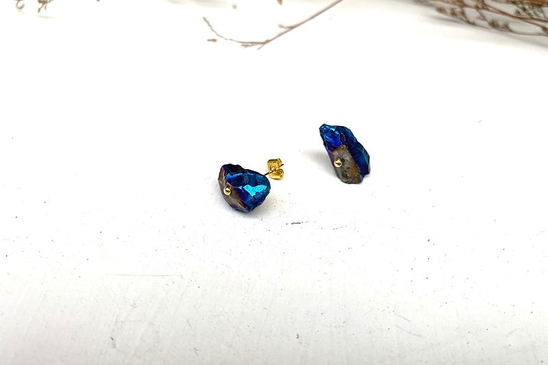 Stone Blue Big Quartz Stud Earrings in Bronze - Earrings & Clip-ons - Gemstone Blue