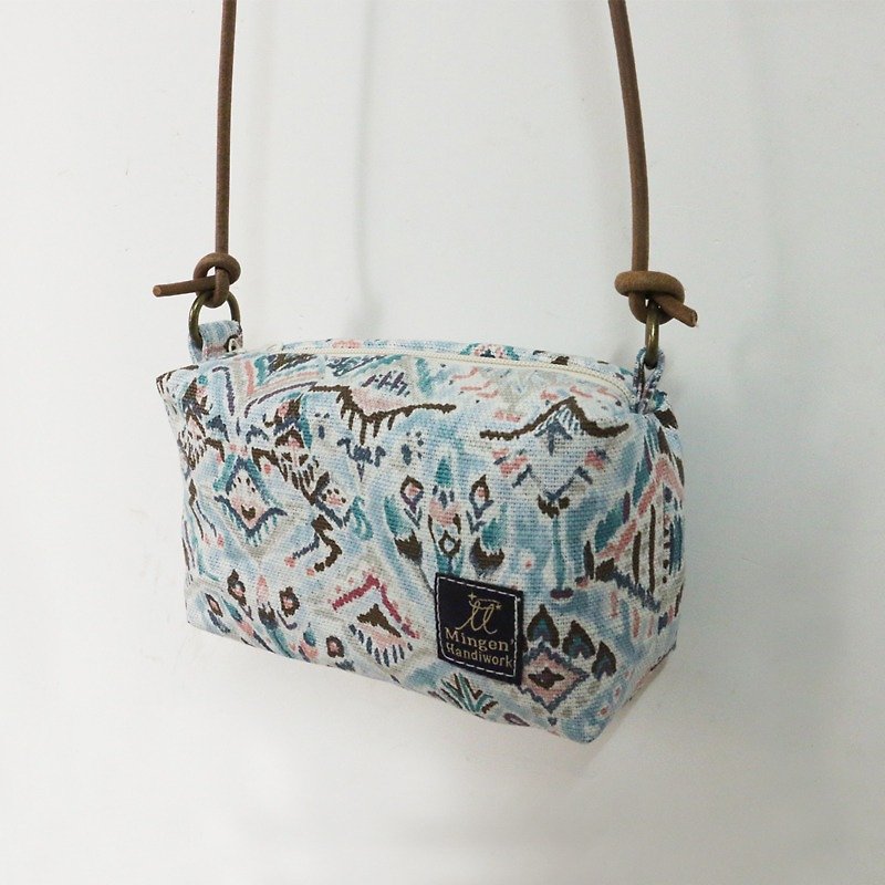 *Mingen Handiwork*original limited sale floral print canvas bag storage bag BU16001-2 - กระเป๋าเครื่องสำอาง - ผ้าฝ้าย/ผ้าลินิน 