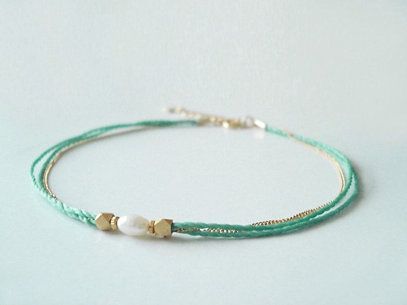 fresh water pearl and metal beads, cord anklet (emerald green) - กำไลข้อเท้า - ไข่มุก สีเขียว