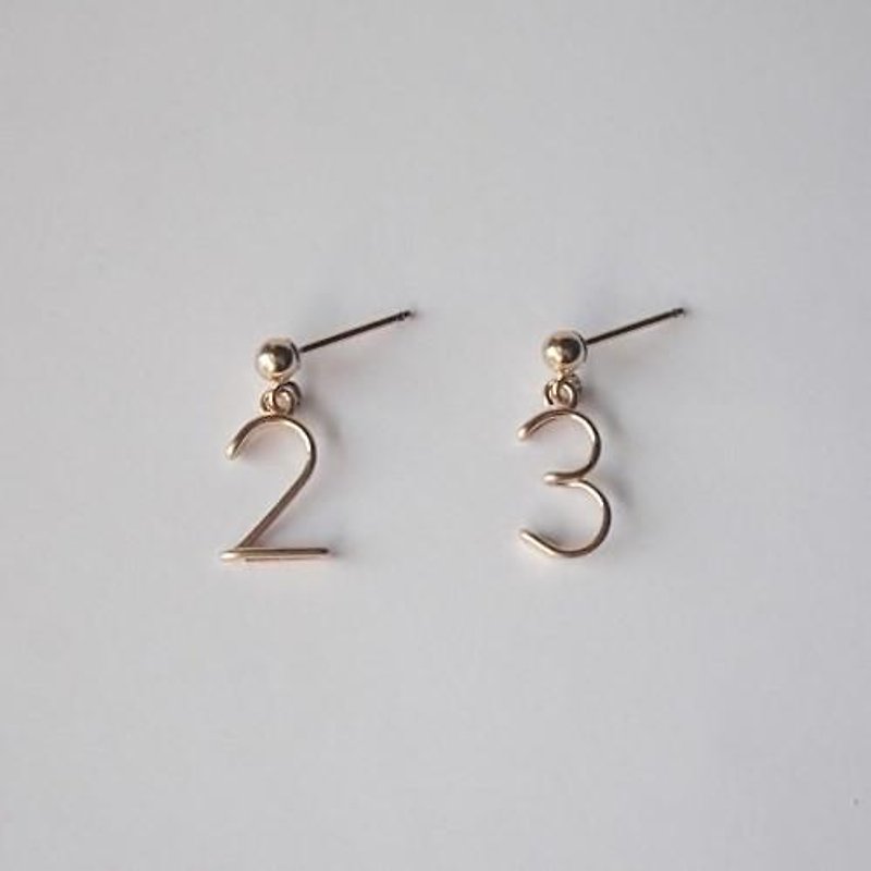 Number stud earrings - Earrings & Clip-ons - Other Metals Gold