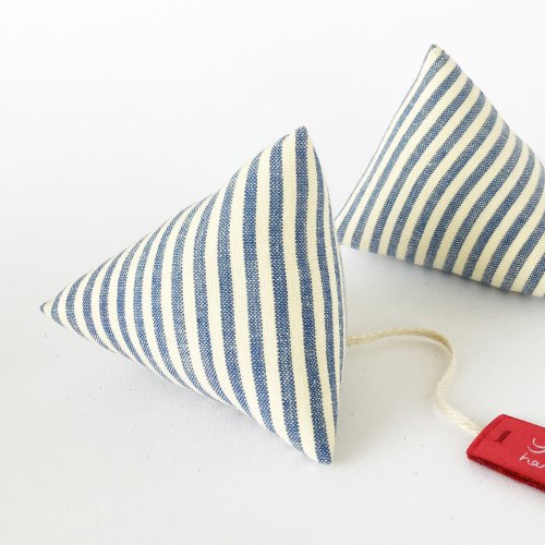 yiyi handmade 貓玩具- 貓喝茶(英式紅茶)
