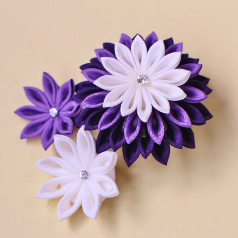 Silk feather double hair decoration brooch Made-to-order production knob work Japanese style yukata kimono party - Hair Accessories - Silk Purple