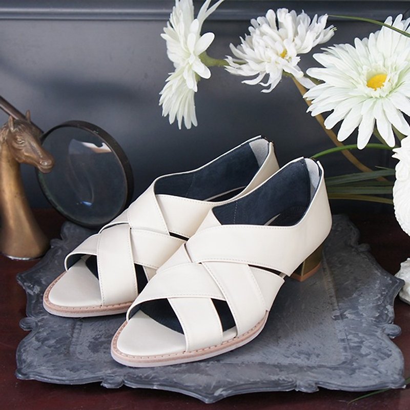 GT all-leather cross-woven sandals - beige (spot) - รองเท้ารัดส้น - หนังแท้ ขาว