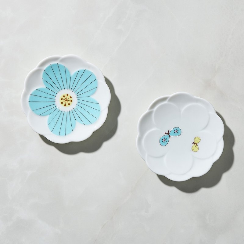 日本春九谷焼-花海小皿-ブルー（2エントリー） - 皿・プレート - 磁器 ホワイト