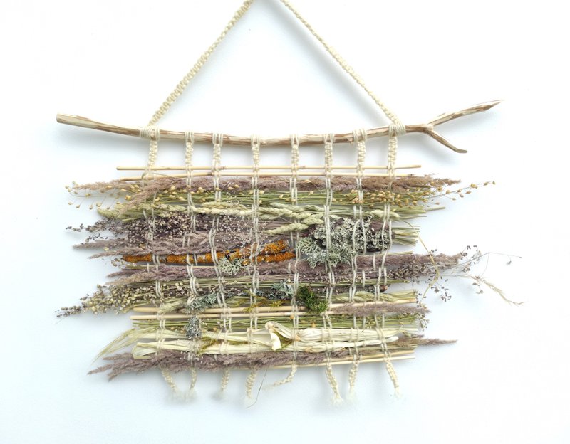 Grass, moss and lichen wall hanging, natural wall decor, grass weaving - ตกแต่งผนัง - วัสดุอีโค สีกากี