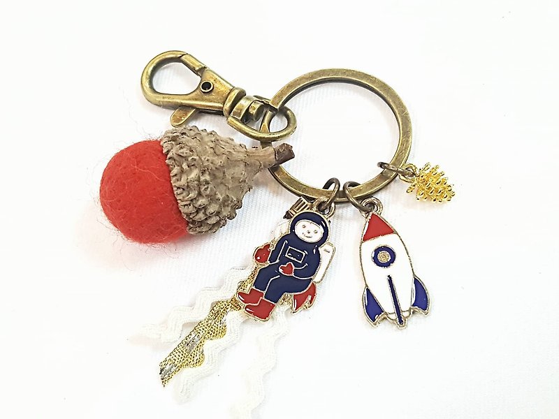 Paris*Le Bonheun. Rockets and astronauts. Time travel. Wool felt acorn key ring - Keychains - Other Metals Red