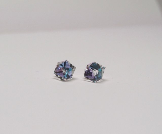 925 sterling silver stud earrings with sale swarovski crystals