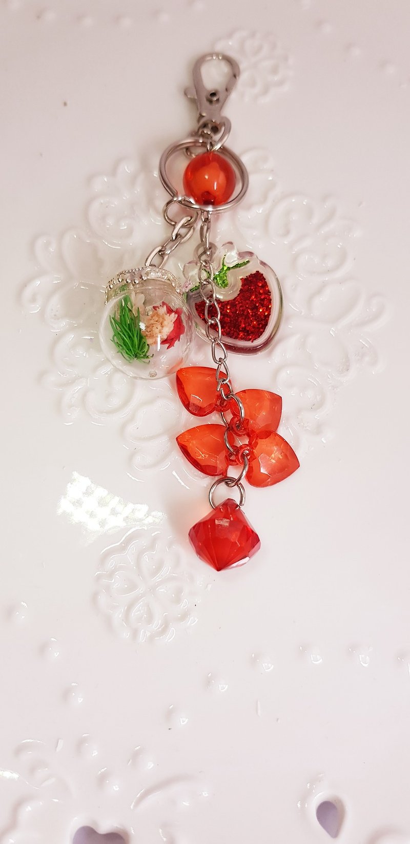 Dry Flower Strawberry Small Glass Ball Key Ring - Charm - Valentine's Day Gift - Birthday Ceremony - Keychains - Glass 