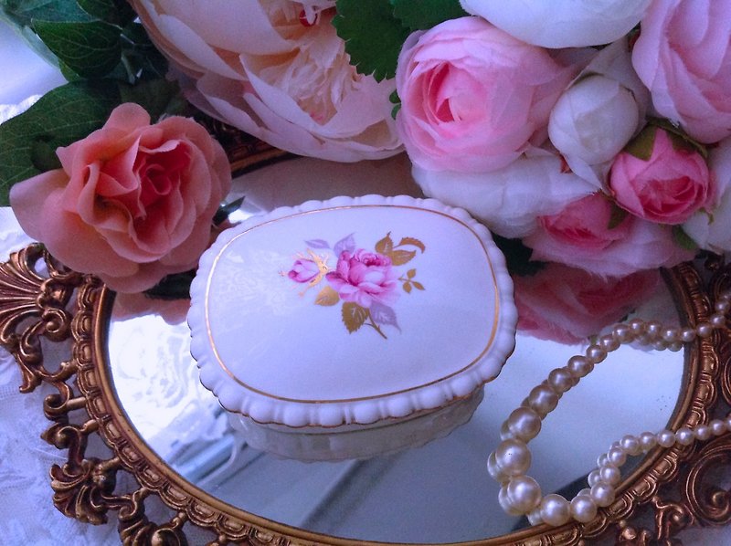 英國製手繪玫瑰24 k 金骨瓷珠寶盒,飾品盒收納盒糖果罐值得收藏 - 居家收納/收納盒/收納用品 - 瓷 粉紅色