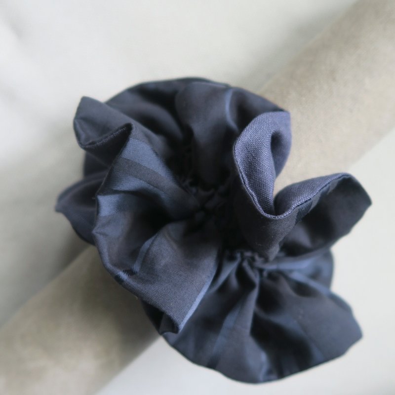 Wide version lotus leaf large intestine hair bundle | blue linen x blue striped cotton - Hair Accessories - Linen Blue