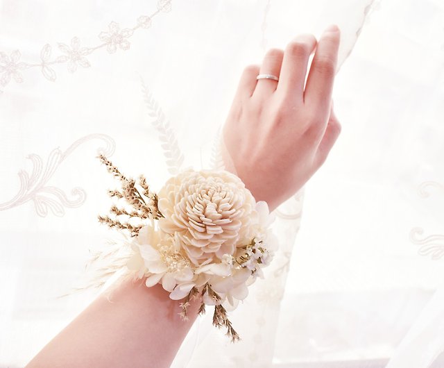 dry flower corsage