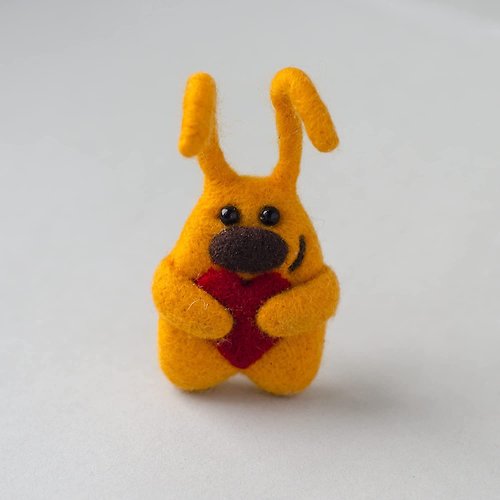 NineCarpStudio Funny Rabbit Brooch Orange Ginger Cute Bunny Brooches Pin Felting Heart