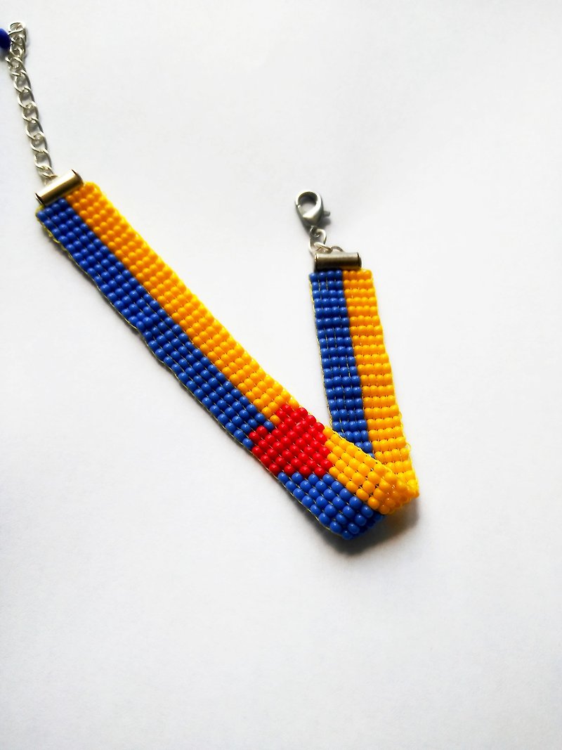 紅色心形黃色藍色烏克蘭國旗珠手鍊手工飾品女式禮物 - 手鍊/手環 - 玻璃 