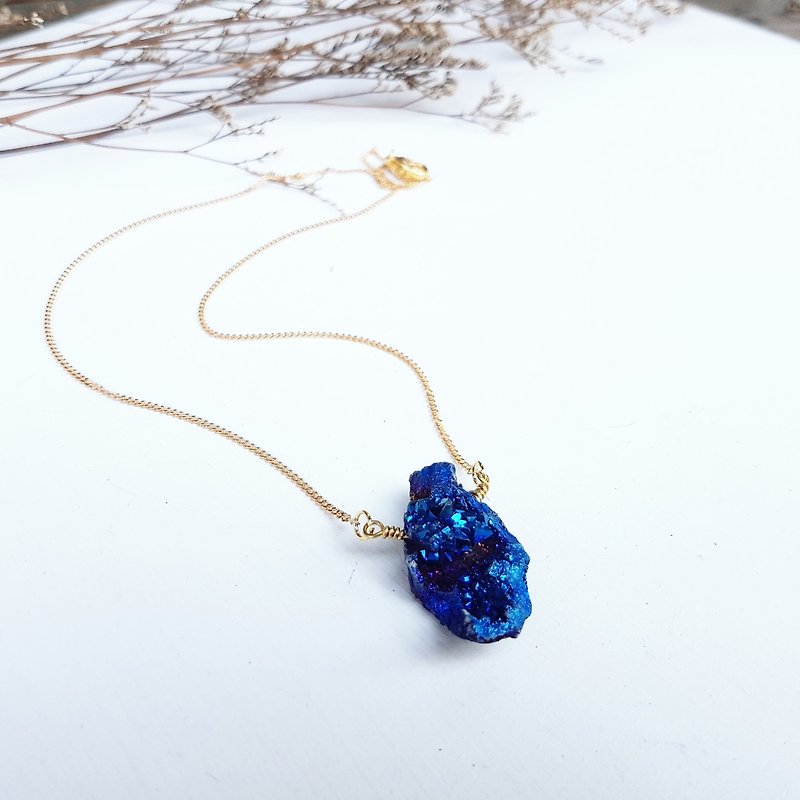 Star Galaxy 2~3 cm sapphire blue purple quartz Stone clavicle short (neck) necklace chain - สร้อยคอ - หิน สีน้ำเงิน