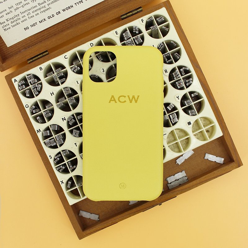 Customized Gift Genuine Leather Shockproof Macaron Yellow iPhone 13 Mobile Phone Case Girlfriend Boyfriend - เคส/ซองมือถือ - หนังแท้ สีเหลือง