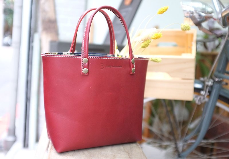 2018 New colors bring sunny afternoon lunch break. Lightweight leather handbag COLOR: red - กระเป๋าถือ - หนังแท้ สีแดง