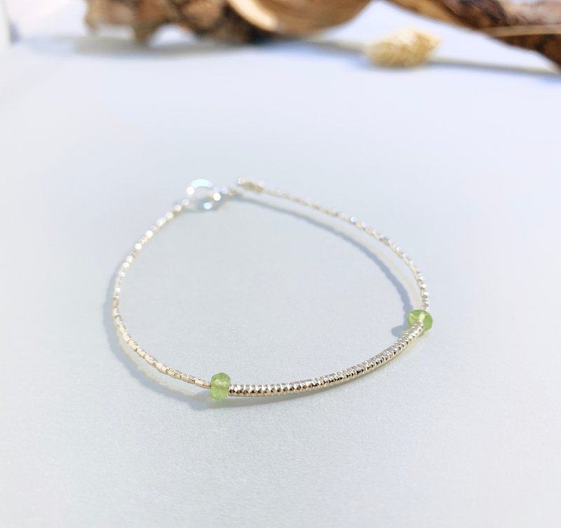 Opsシルバーブレスレットハンドメイド/限定/グリーンオリーブ/シンプル/超微細/ギフト/スターリングシルバー - ブレスレット - シルバー グリーン