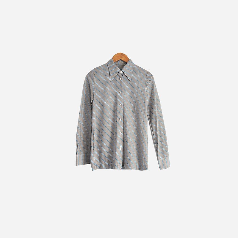 Dislocation vintage / Twill long-sleeved shirt no.513 - เสื้อเชิ้ตผู้หญิง - วัสดุอื่นๆ สีเทา