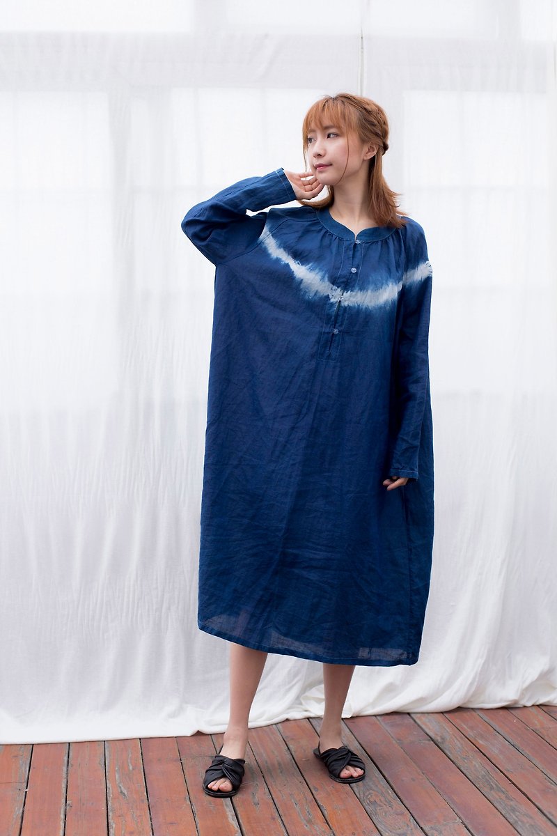 Fete Clear Skirt Original Linen Oversize Plant Blue Dye Skirt Tie Dye - กระโปรง - ผ้าฝ้าย/ผ้าลินิน 