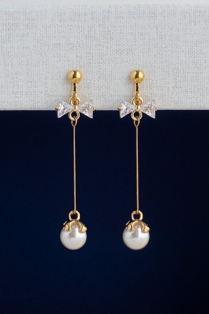 Gold clip-on earrings AQ204 - ต่างหู - โลหะ 