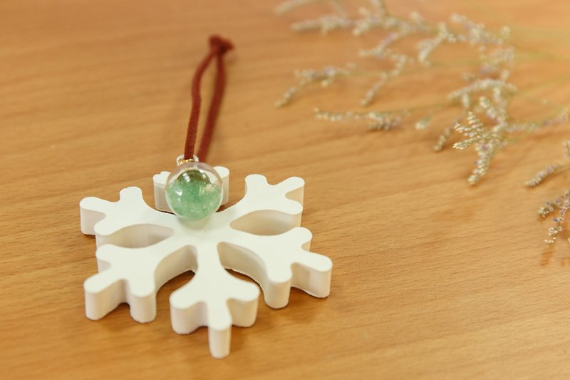 Snowflake Christmas Expansion Stone Christmas Limited Scent Exchange Gift - น้ำหอม - วัสดุอื่นๆ ขาว